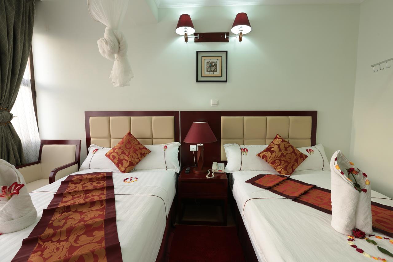 Rahnile Hotel Bahir Dar Exterior foto