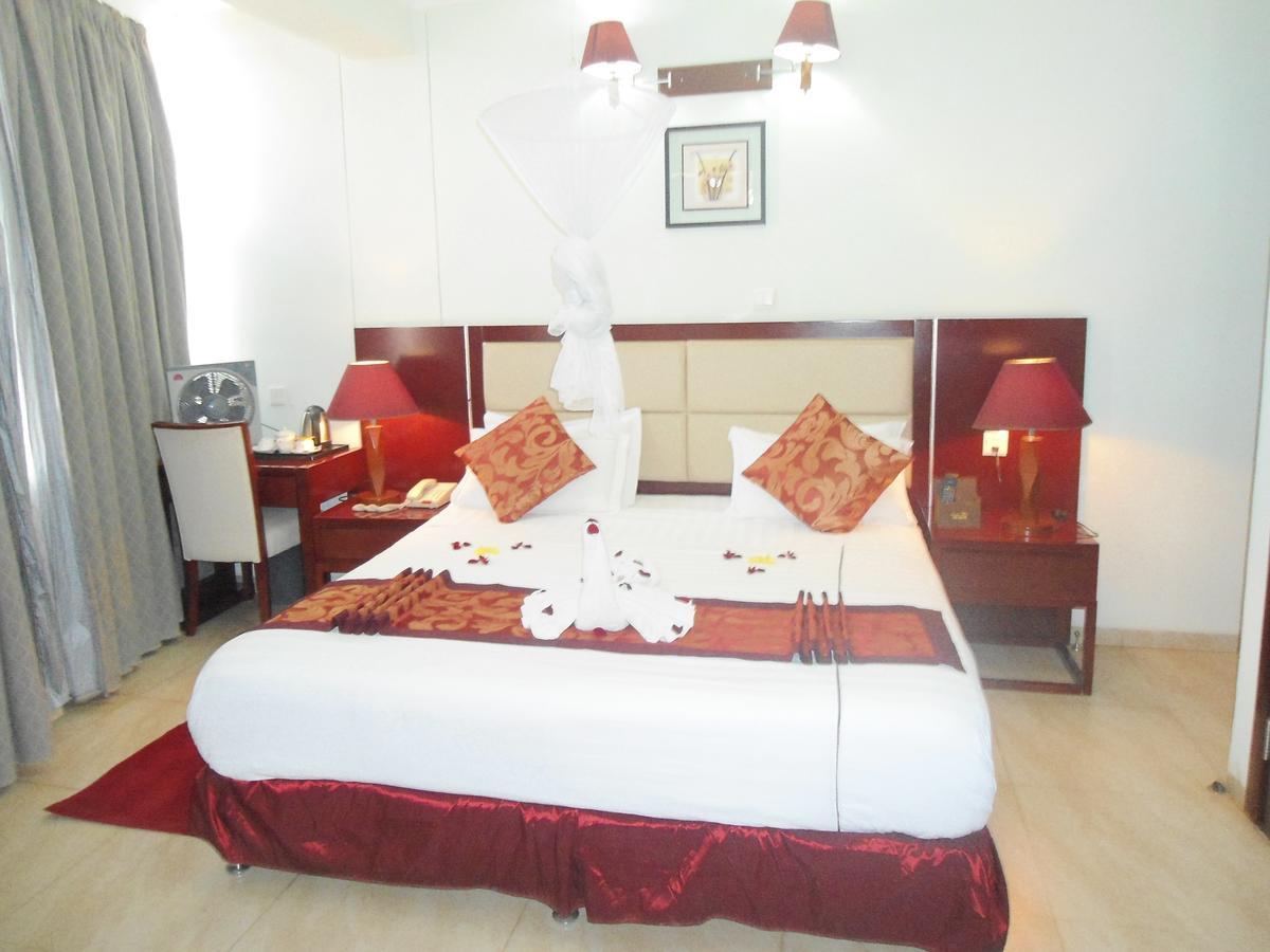 Rahnile Hotel Bahir Dar Exterior foto