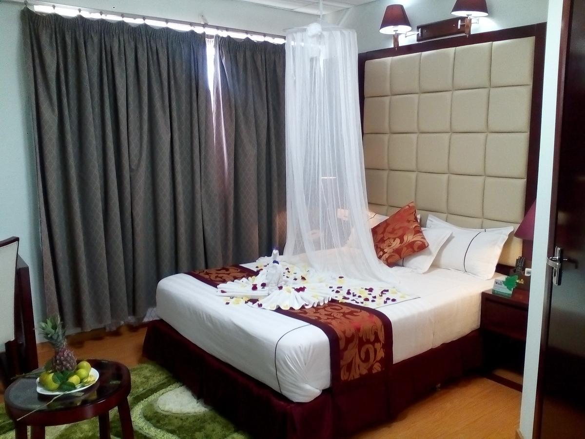 Rahnile Hotel Bahir Dar Exterior foto