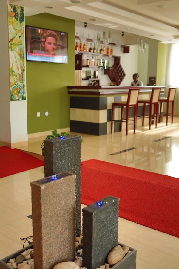 Rahnile Hotel Bahir Dar Exterior foto