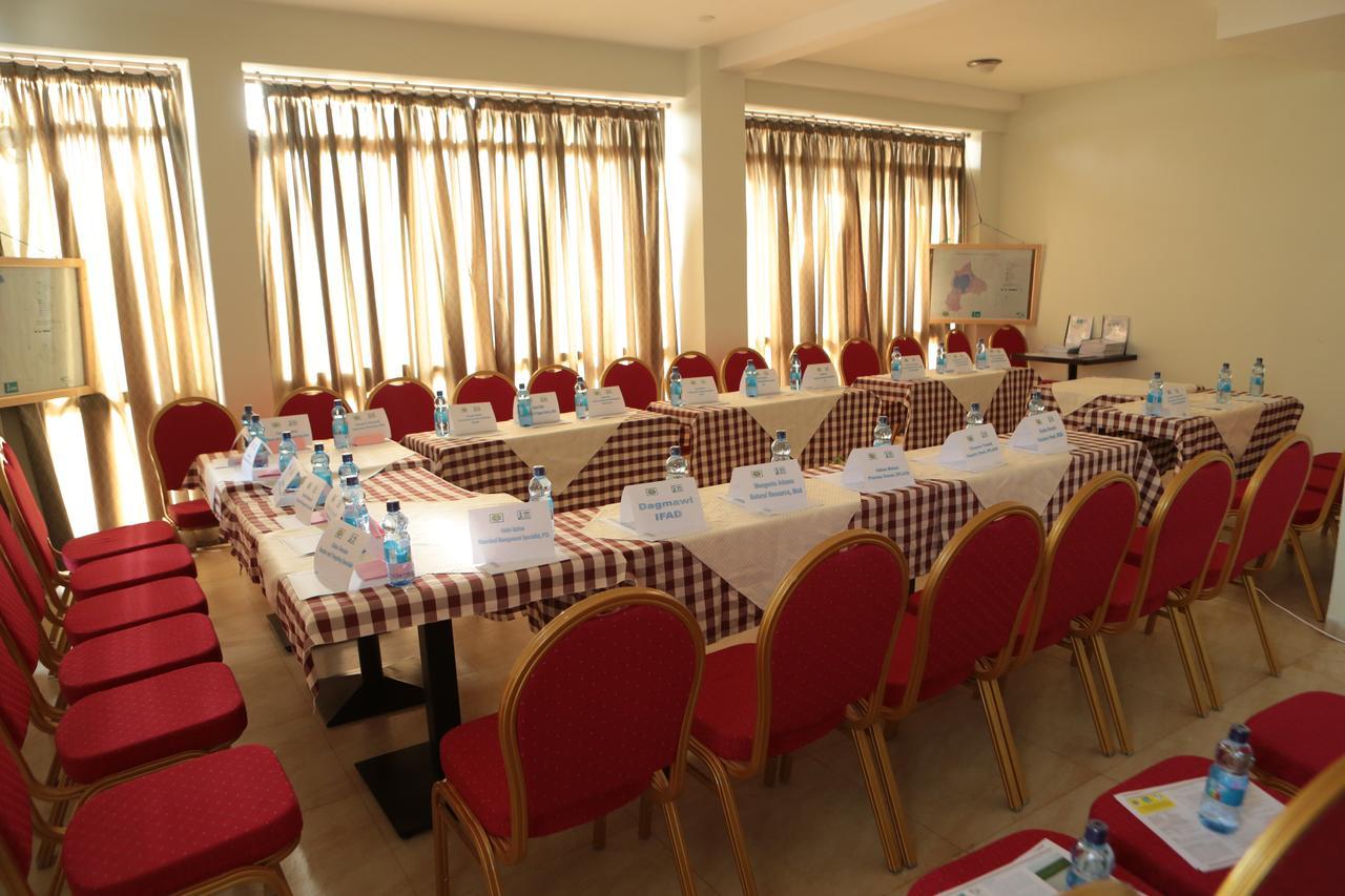Rahnile Hotel Bahir Dar Exterior foto
