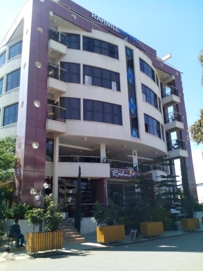Rahnile Hotel Bahir Dar Exterior foto